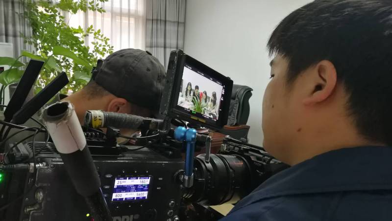 用镜头讲好产品故事！高坪区产品视频拍摄公司让冰冷商品拥有温度与灵魂